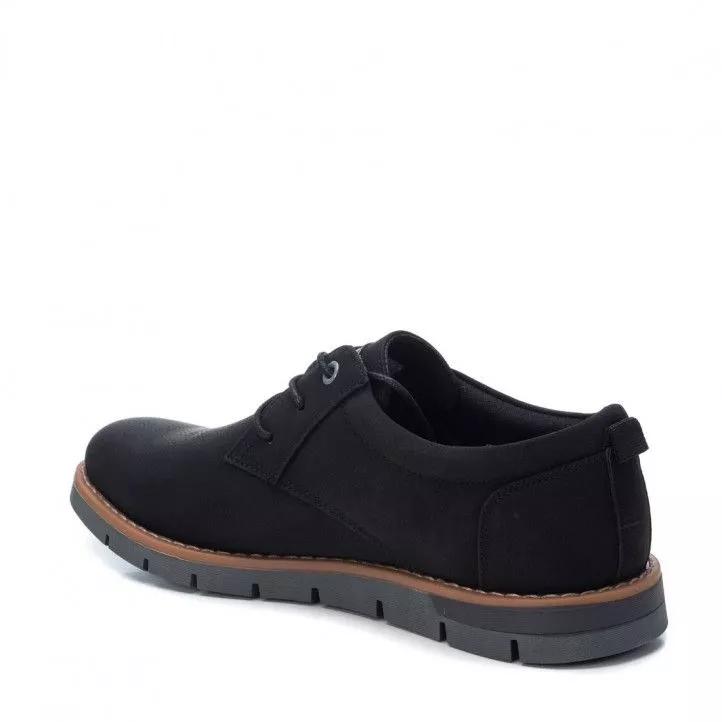 Zapatos sport Refresh negros con cordones y detalle marrón